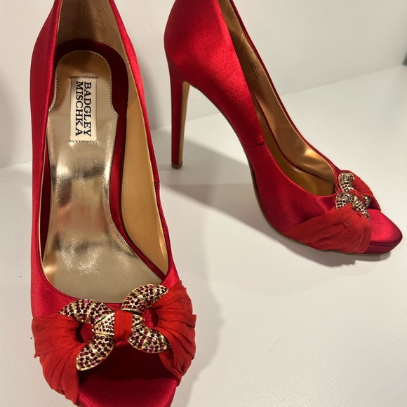 Badgley Mischka Red Satin Crystal Bow Peep Toe Stiletto Heels Size 10 - Picture 14 of 15